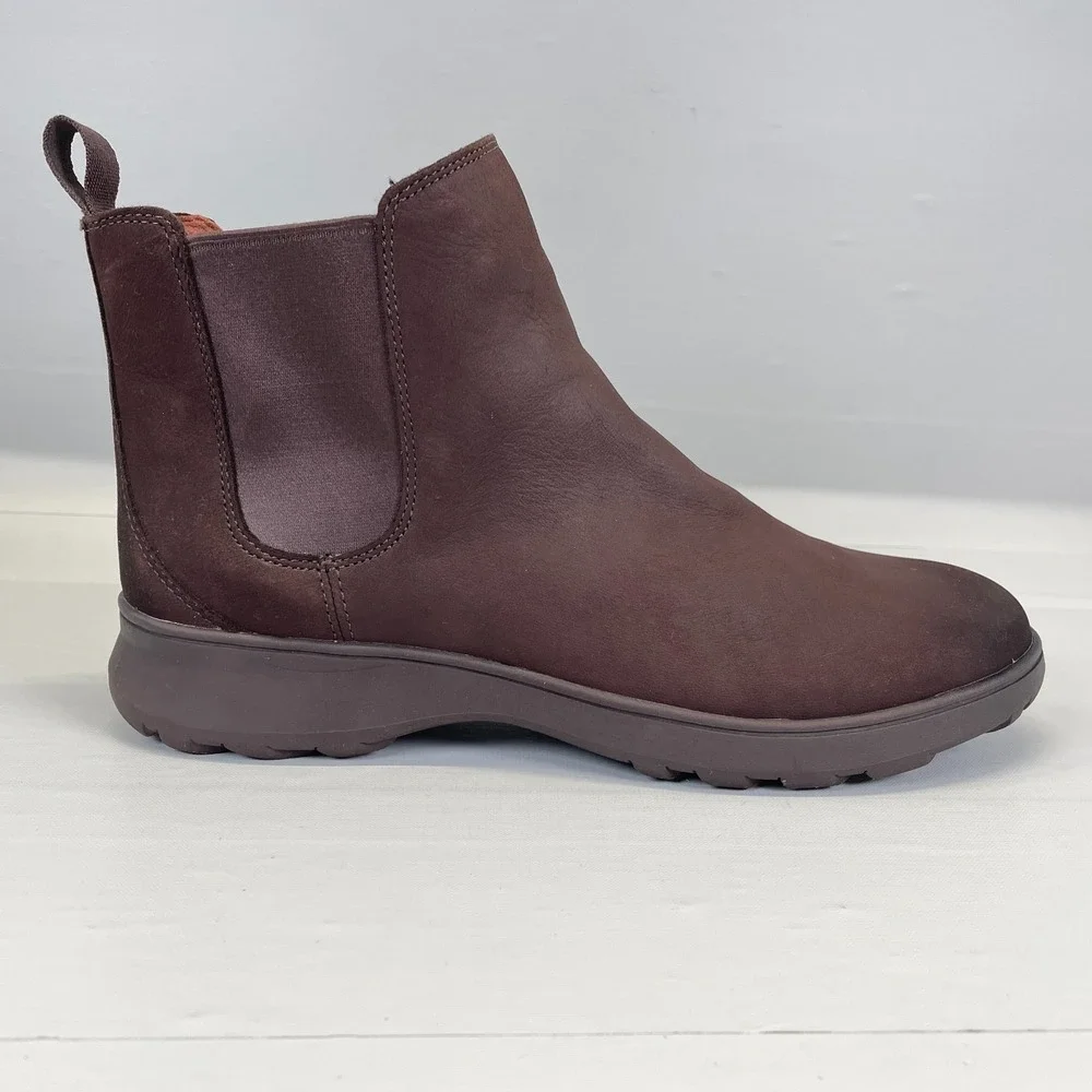 Vionic Evergreen Chelsea Boots Womens Size 9.5 Brown Leather Pull On Shoes